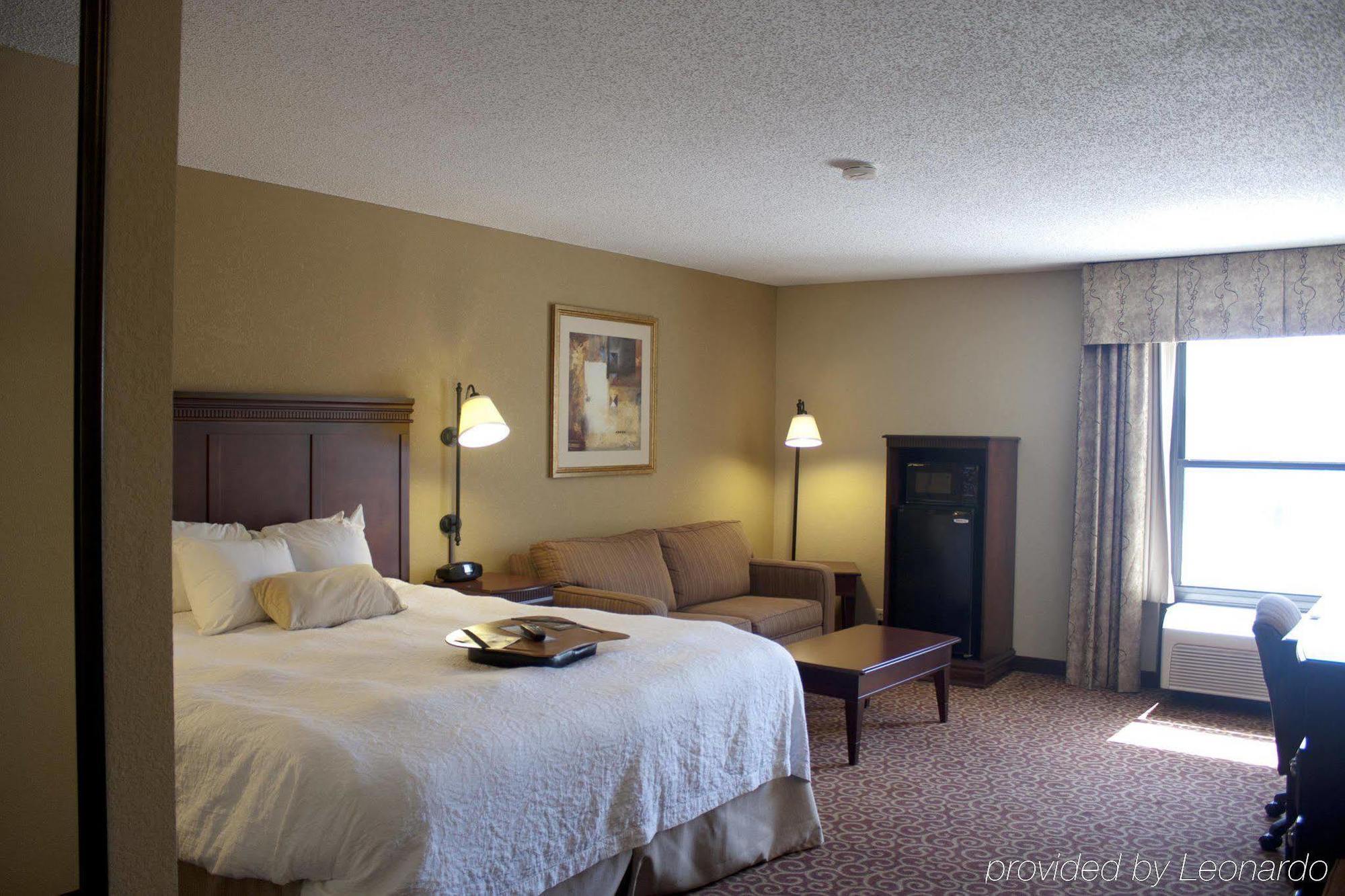 Hampton Inn Растон Номер фото