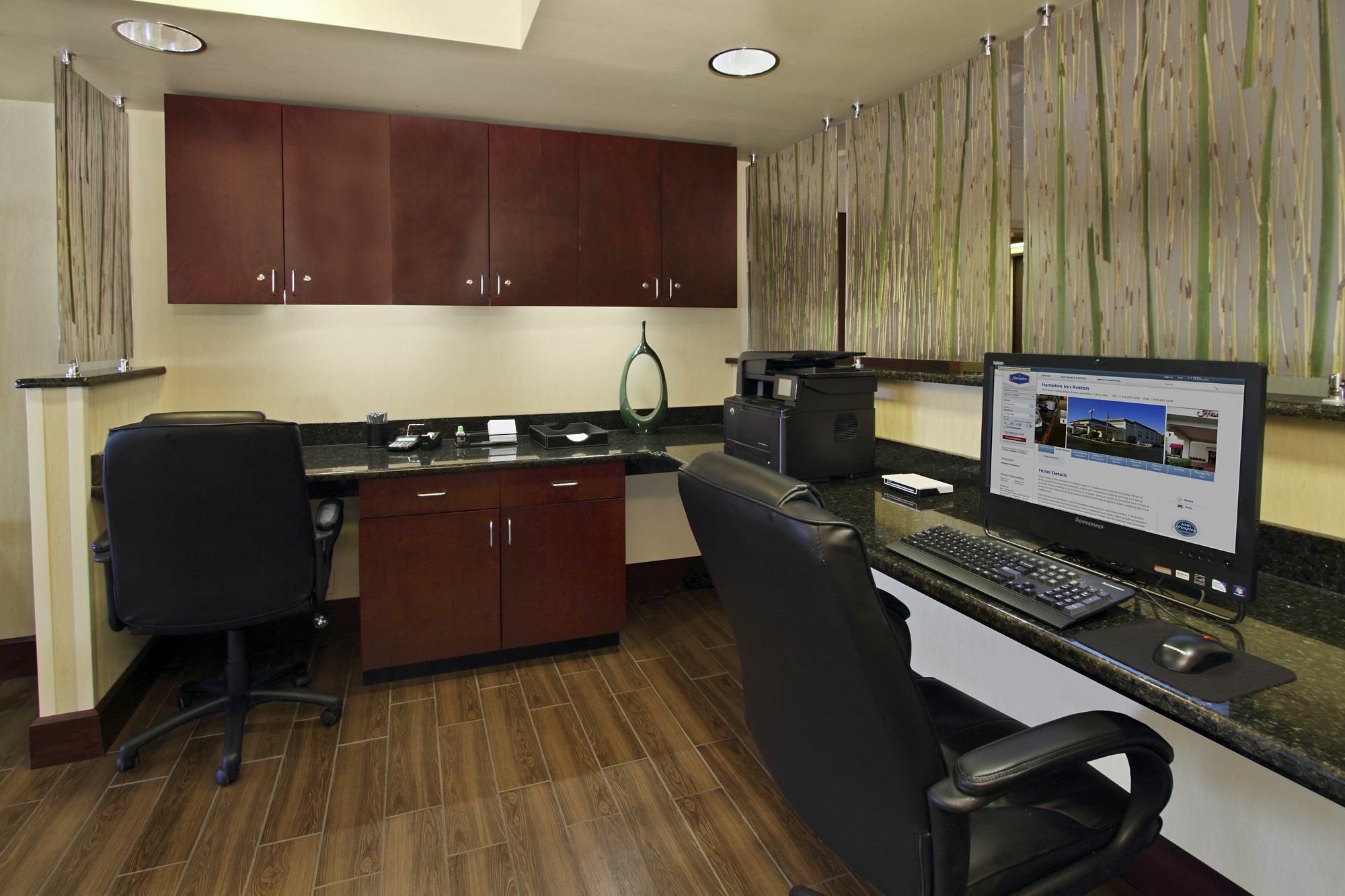 Hampton Inn Растон Экстерьер фото