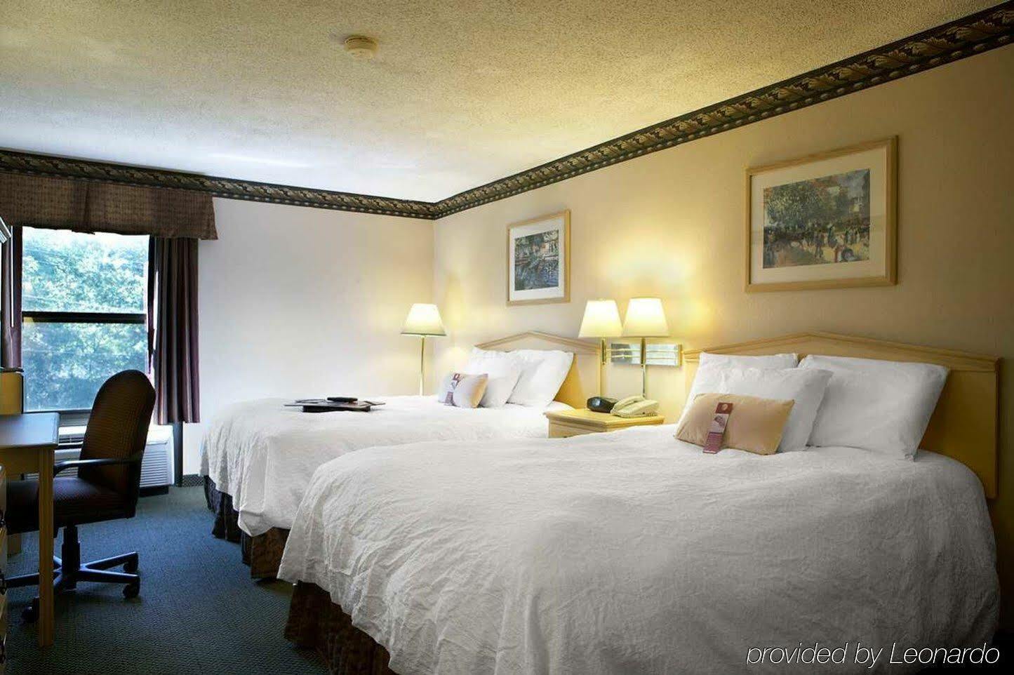 Hampton Inn Растон Номер фото